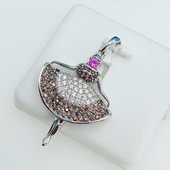 Sterling Silver Cubic Zirconia Pendant Necklace: Elegant  925 Sterling Silver Cubic Zirconia Pendant, UU1P6A6039